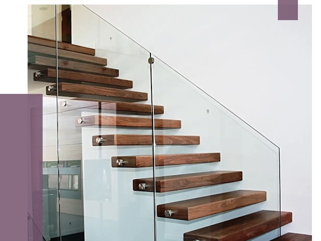 Стеклянные перила для лестницы в Сыктывкаре от 14951 руб.