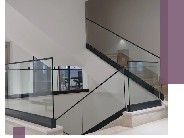 Стеклянные перила премиум-класса с установкой в Сыктывкаре