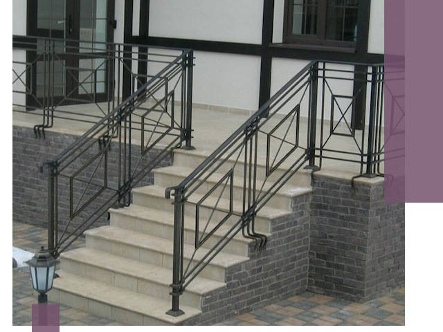 Перила для крыльца в Сыктывкаре — монтаж, изготовление и установка