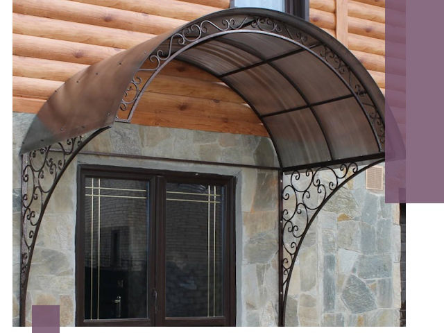 Арочные козырьки под ключ в Сыктывкаре: изготовление и монтаж